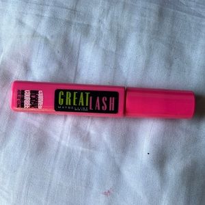 🎈 3 for 15 items w/🎈Maybelline Women’s make up